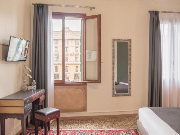 Grand Canal Suite by Wonderful Italy image 23